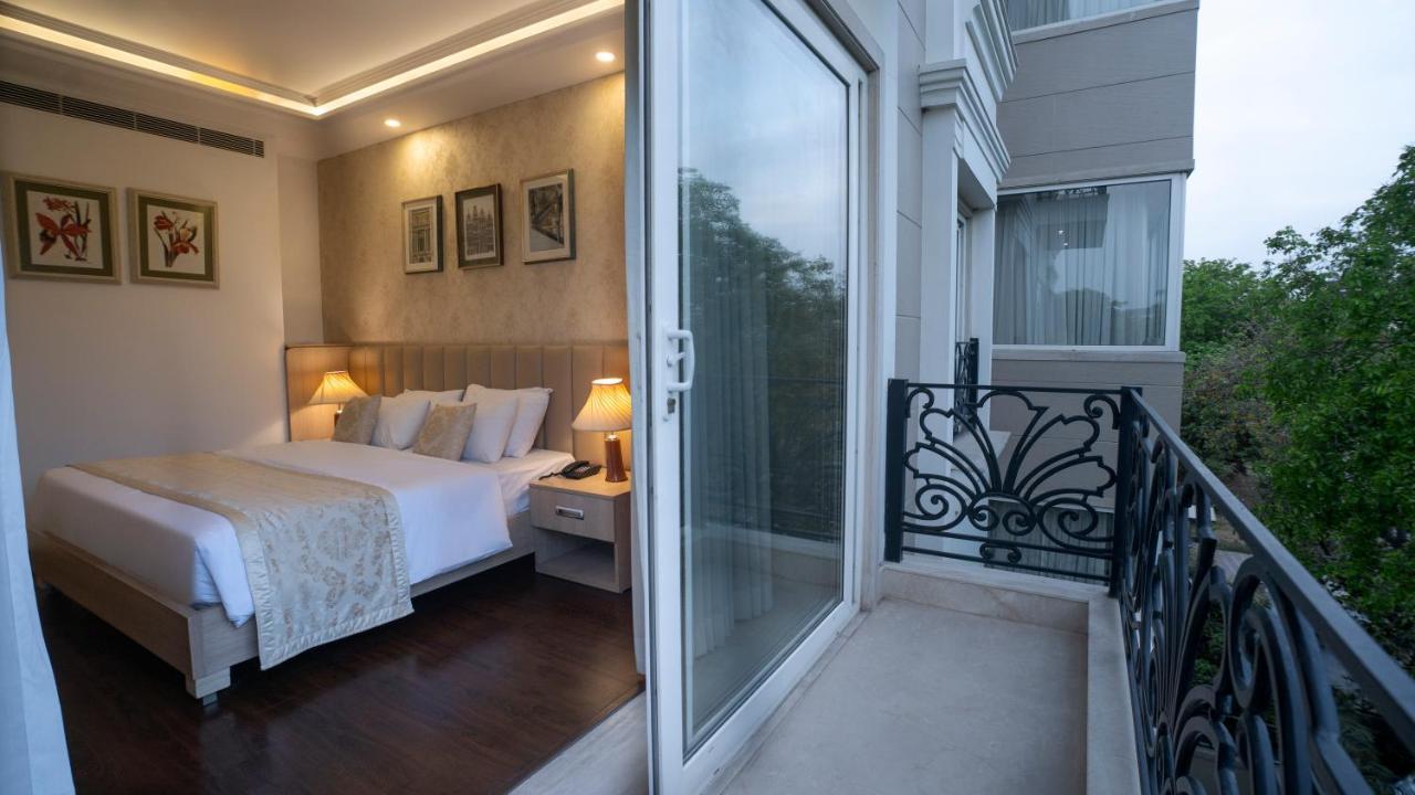 The Woodbury Hotel Gurgaon Exterior photo
