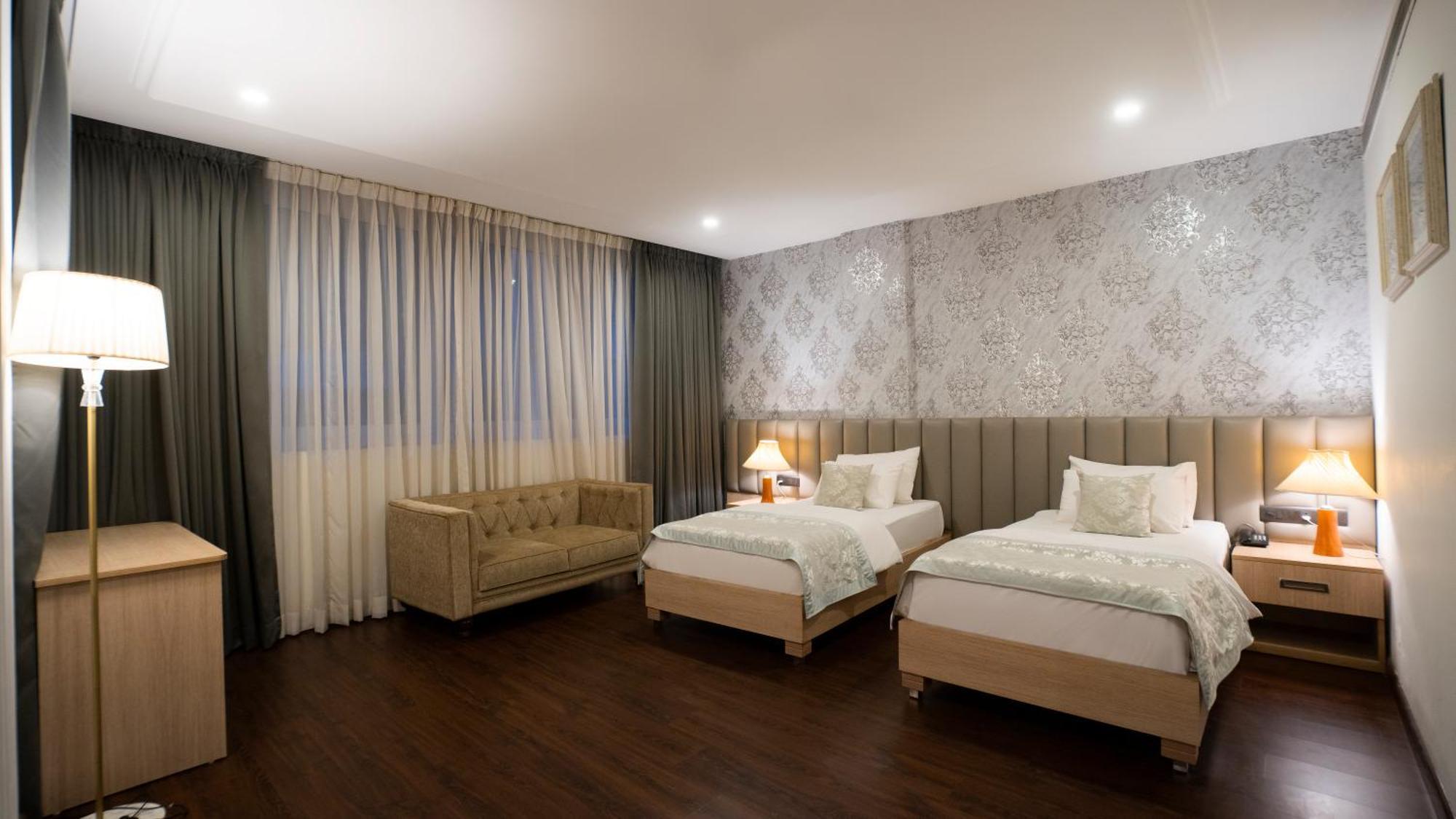 The Woodbury Hotel Gurgaon Exterior photo